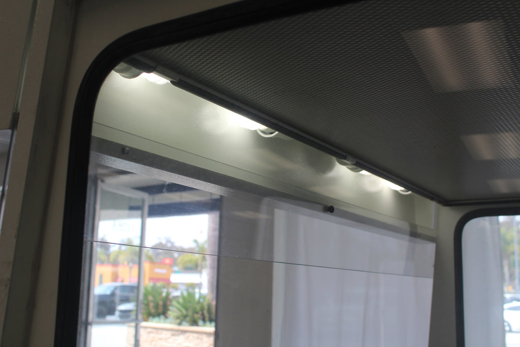 Air Science, LF-Series: Laminar Flow Hood and Base Stand